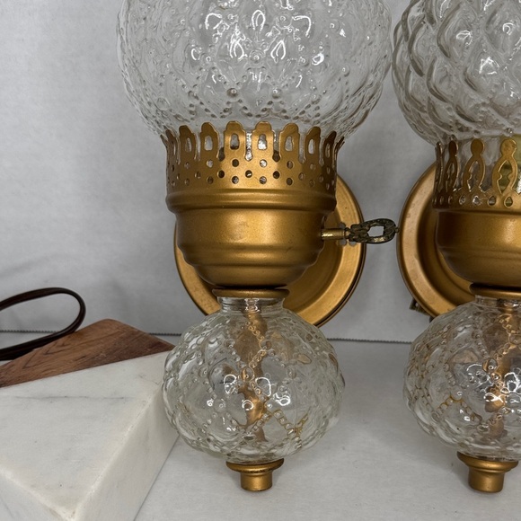 Vintage Crystal and Brass Tulip Hurricane Pair of Wall Sconce Lamps - Picture 5 of 12
